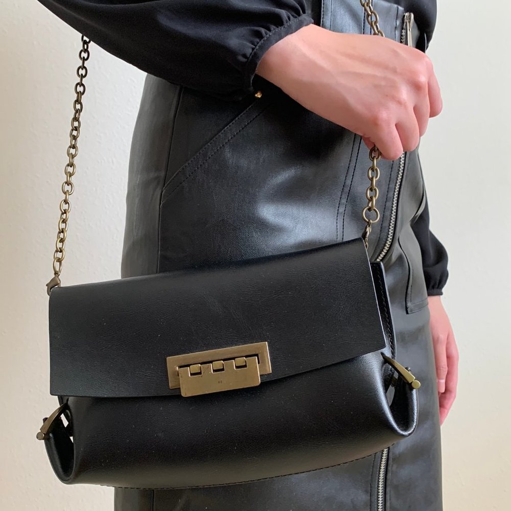 Chain Crossbody Bag